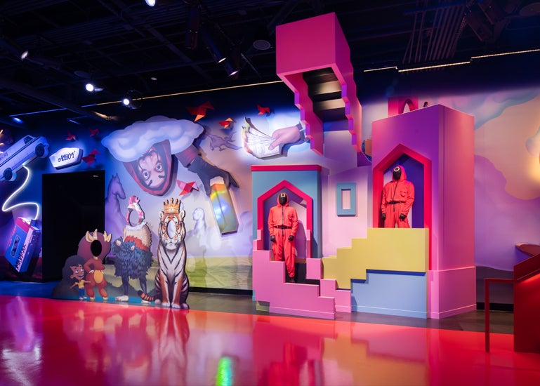 NETFLIX house philadelphia kk20 atrium